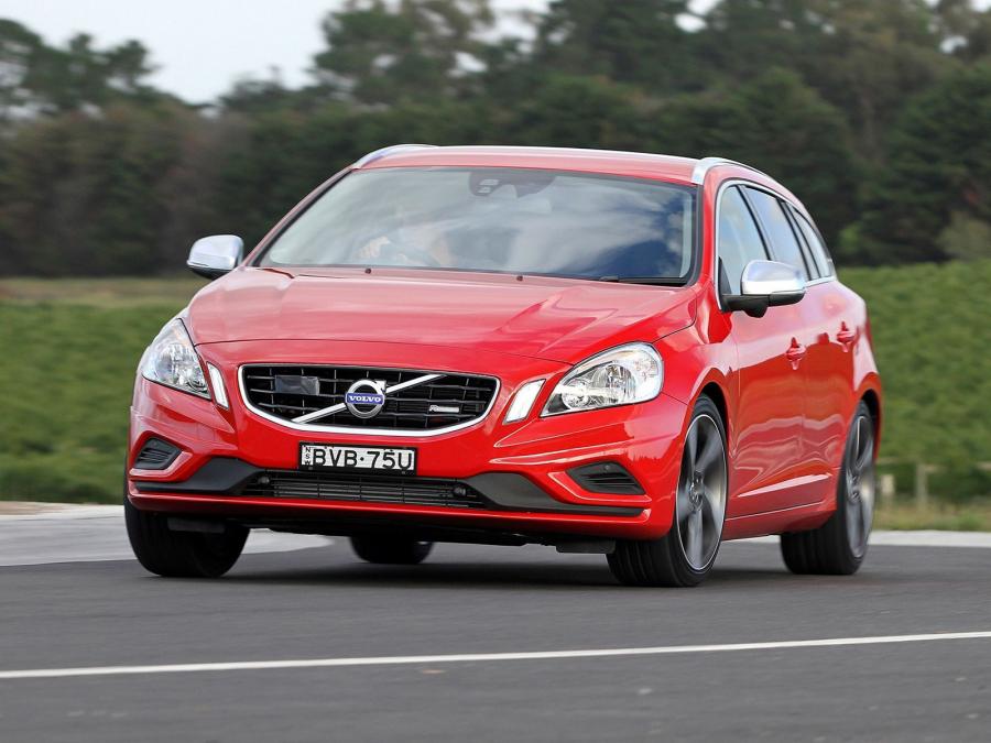  Volvo V60 R-Design 2011 года  (AU) (фото 7 из 16)
